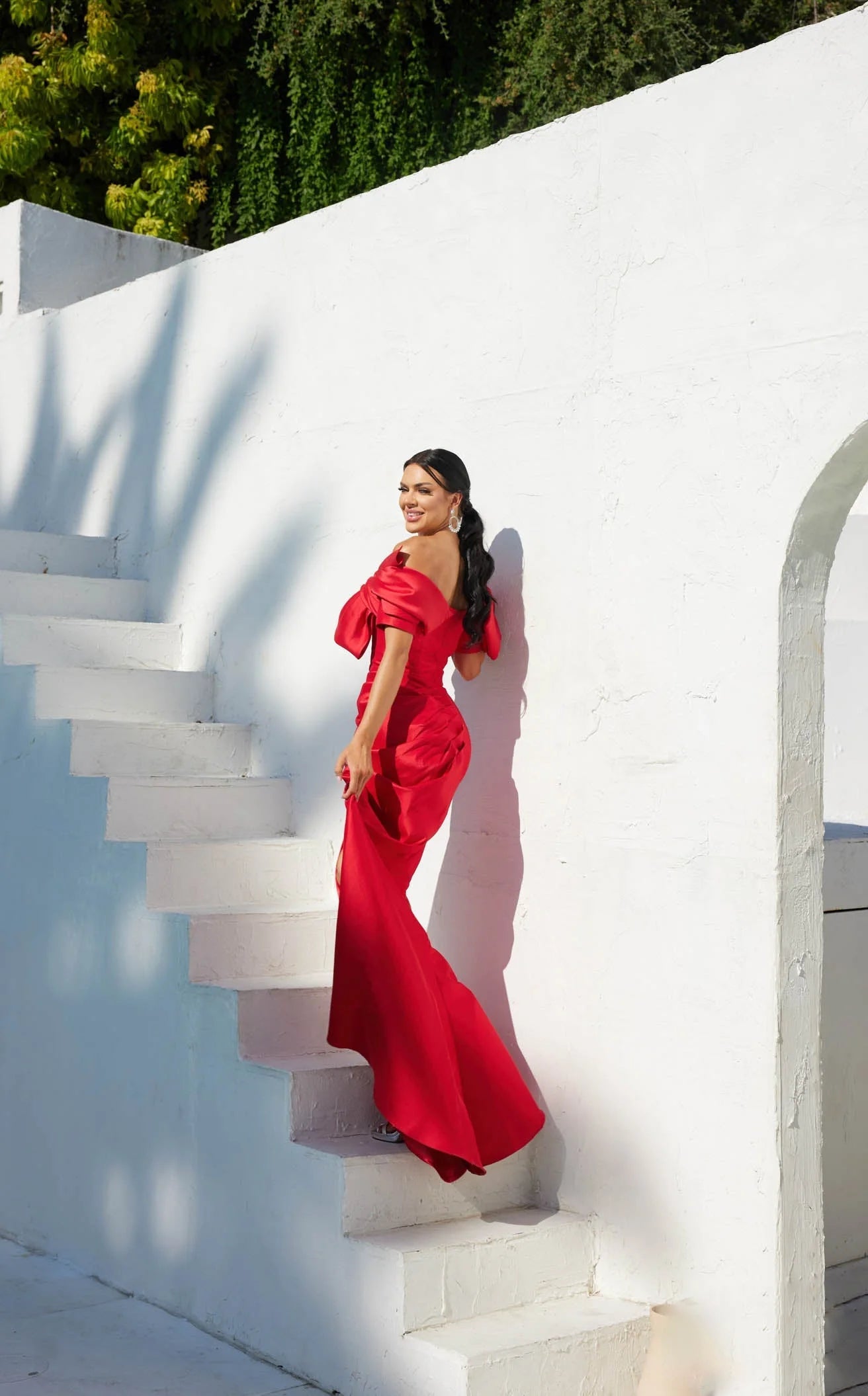 Elegant Sheath Off-Shoulder Ruffled High Slit Red Floor-Length Prom Gown