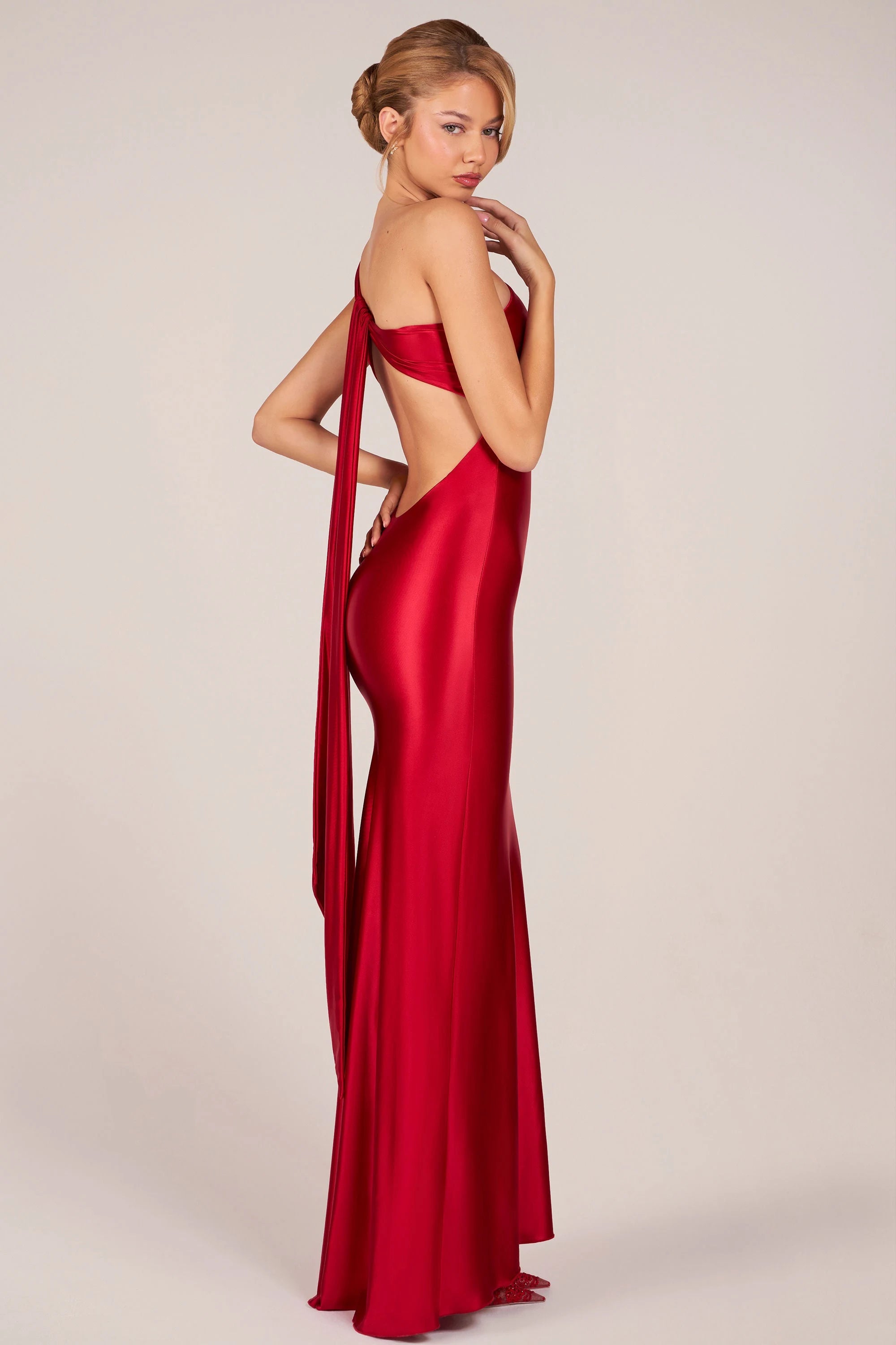 Elegant Sheath One-Shoulder Backless Draped Red Floor-Length Prom Dress