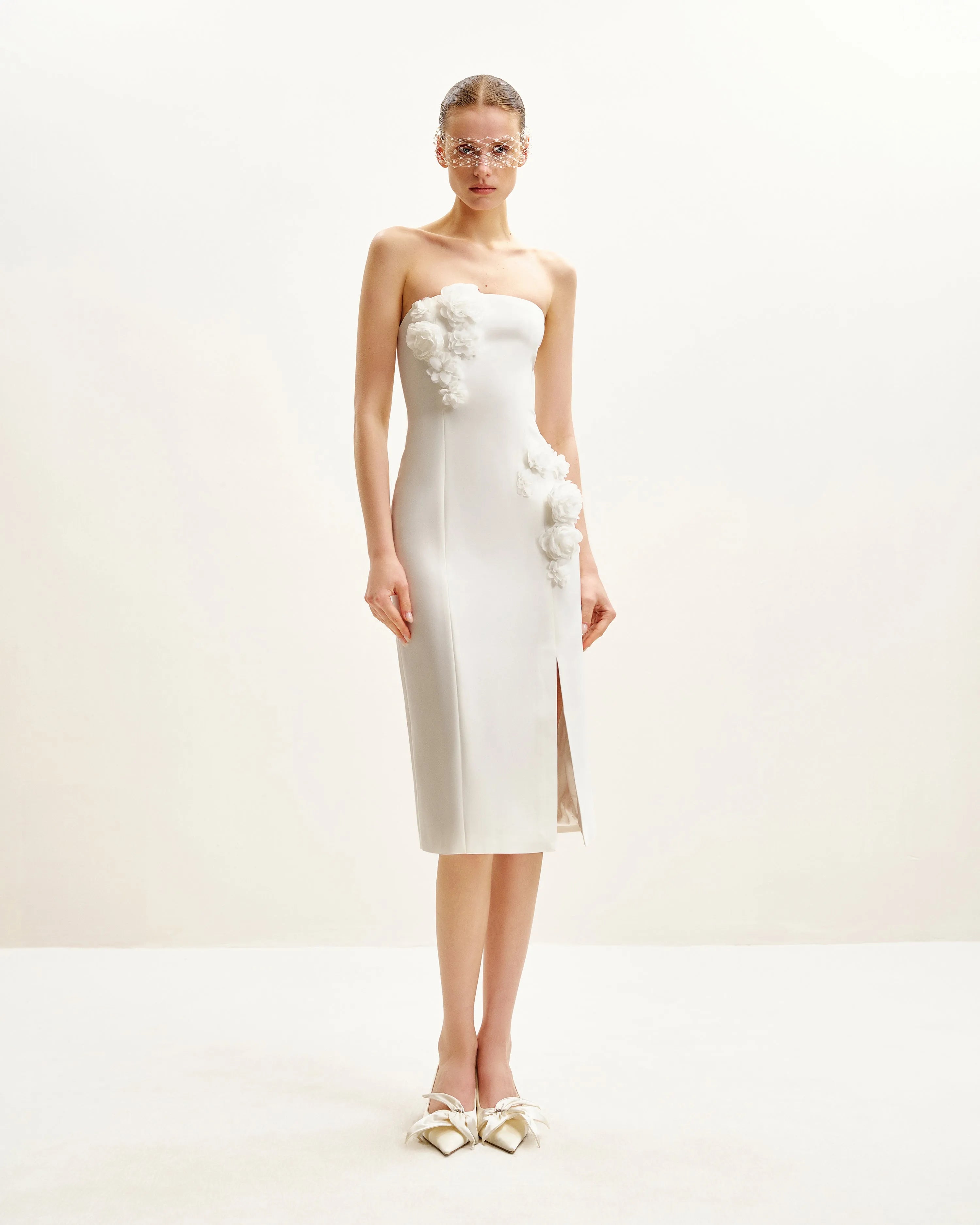 Elegant Sheath Strapless Floral Applique White Midi Prom Dress Gown