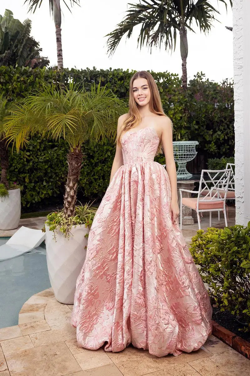 Elegant Strapless Ball Gown Textured Blush Pink Floor-Length Prom Dress Women's Gown