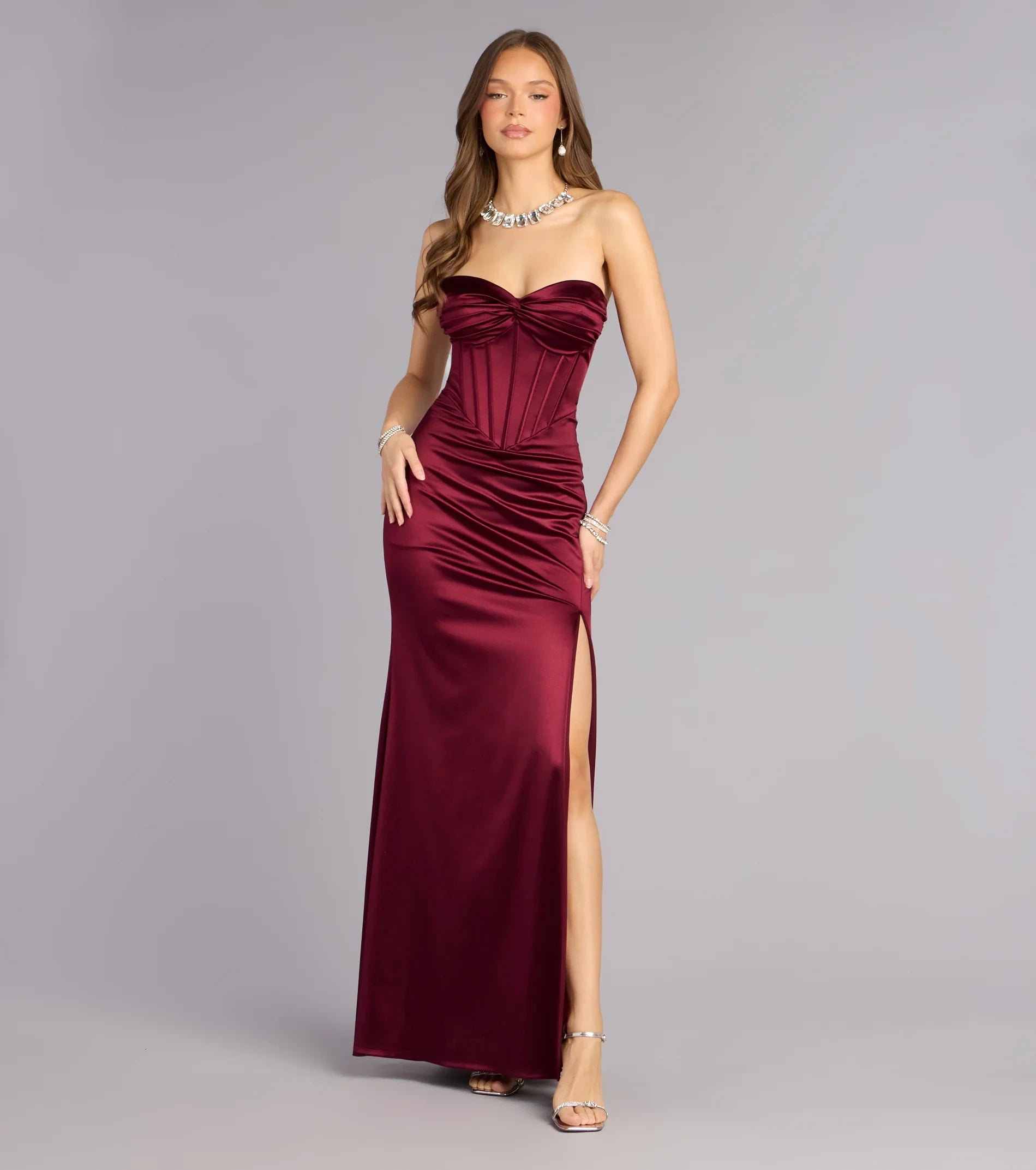 Elegant Strapless Sweetheart Corset High-Slit Wine Floor-Length Prom Dress Gown