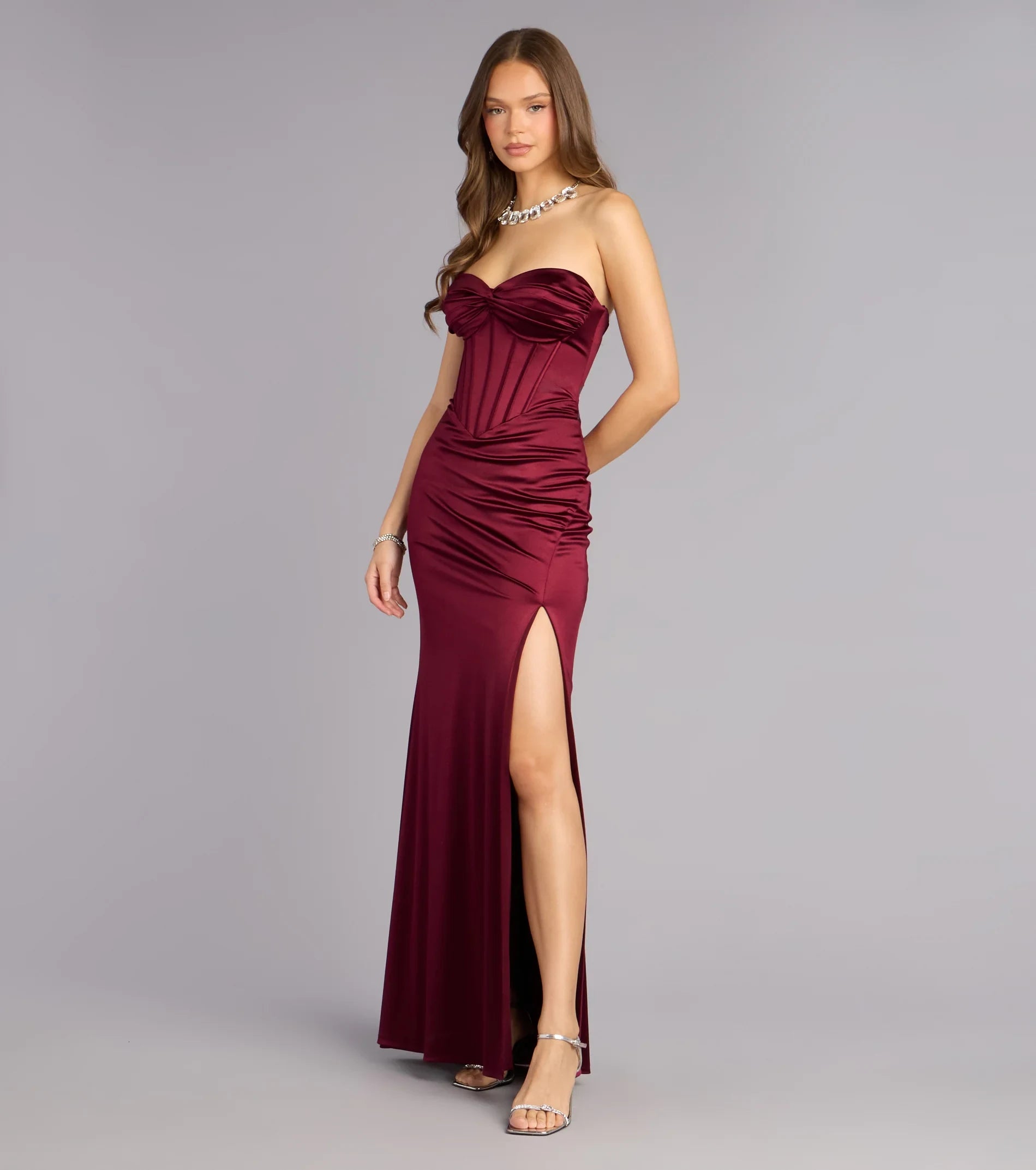 Elegant Strapless Sweetheart Corset High-Slit Wine Floor-Length Prom Dress Gown