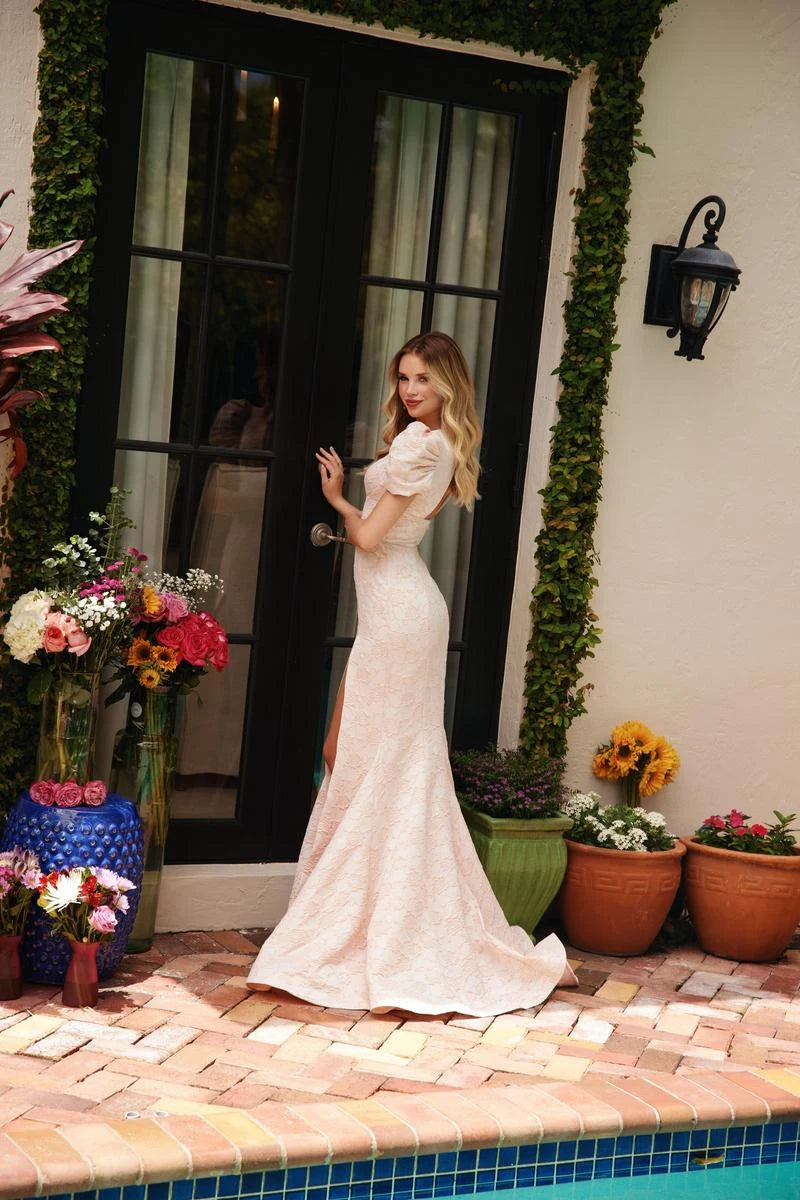 Elegant Textured Mermaid V-Neck Puffed Sleeves High Slit Blush Pink Prom Gown
