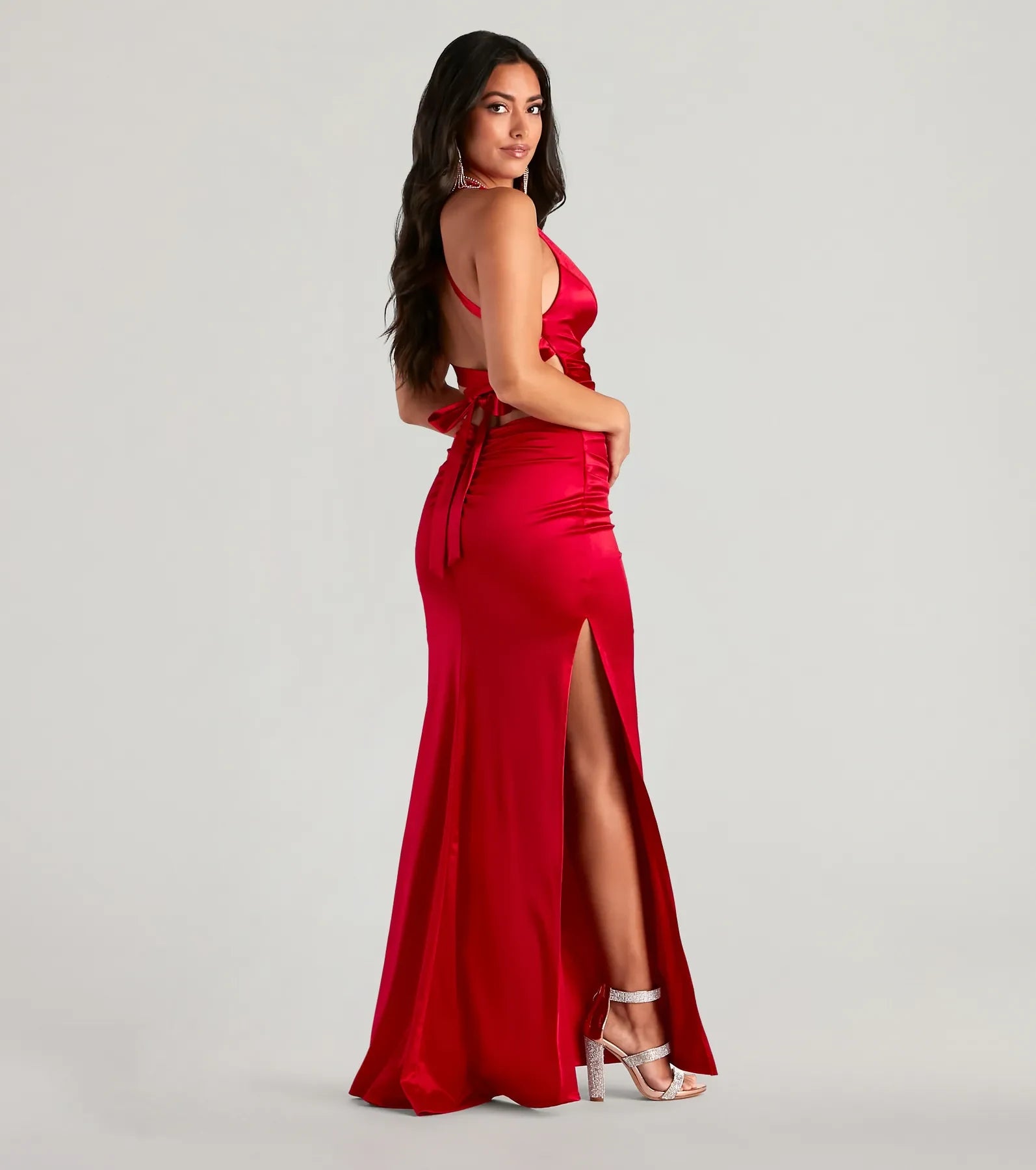 Glamorous Column Deep V-Neck Sleeveless Ruched Lace-Up Red Floor-Length Prom Dress