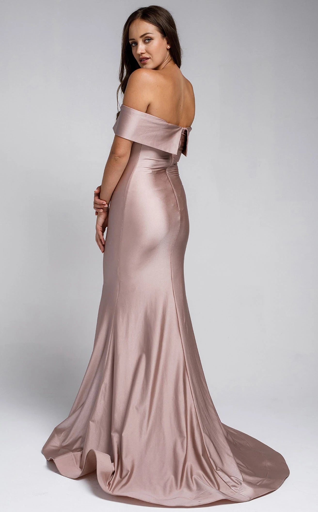 Glamorous Fitted Off-Shoulder Mermaid Dusty Rose Floor-Length Prom Gown