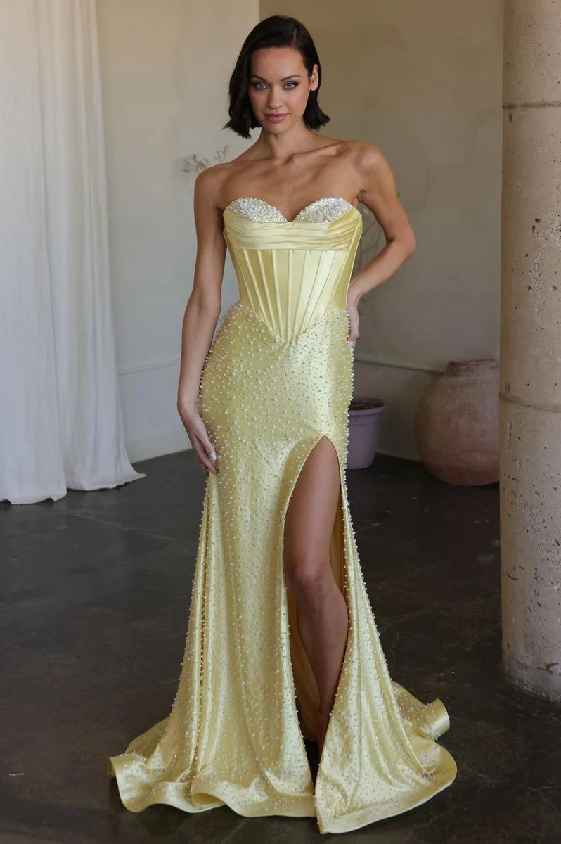 Glamorous Fitted Strapless Beaded Bow-Back Pale Yellow Floor-Length Prom Dress