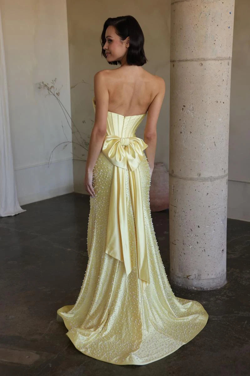 Glamorous Fitted Strapless Beaded Bow-Back Pale Yellow Floor-Length Prom Dress