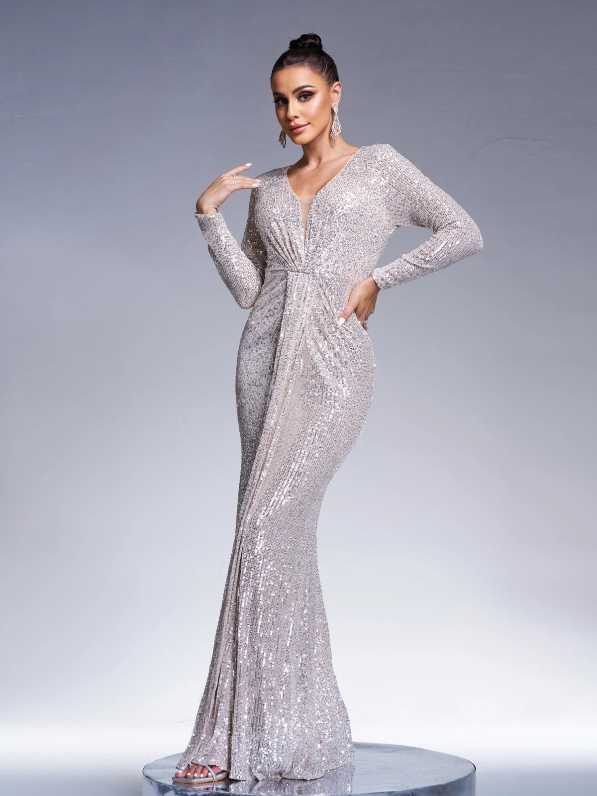 Glamorous Fitted V-Neck Long Sleeve Sequin Ruched Champagne Floor-Length Prom Gown