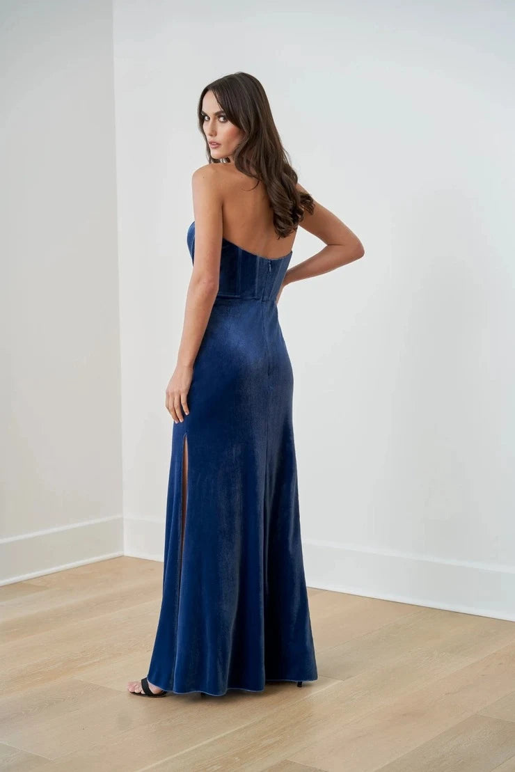 Glamorous Sheath Sweetheart Sleeveless Ruched Slit Royal Blue Floor-Length Prom Gown