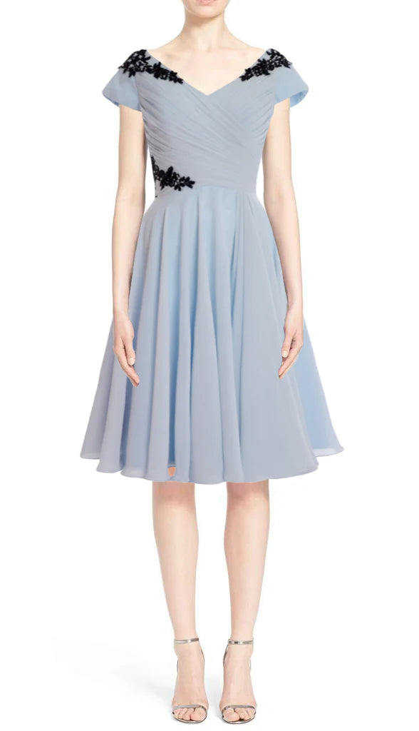 Elegant A-line V-neck Mother of the Bride dress with applique.