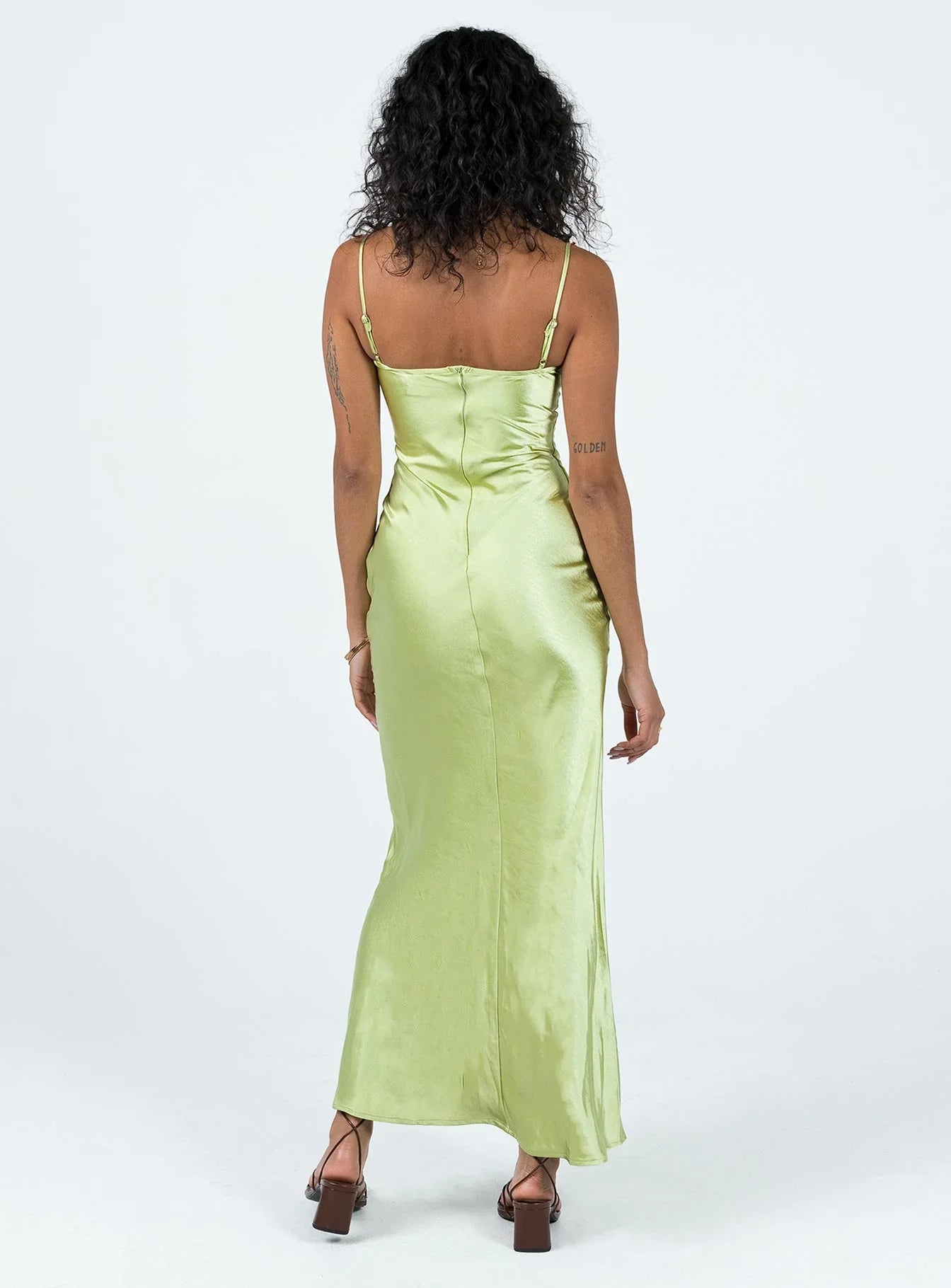 Green Spaghetti Strap Prom Dress with Floral Embroidery and Satin Fabric for Formal Events and Prom Nights