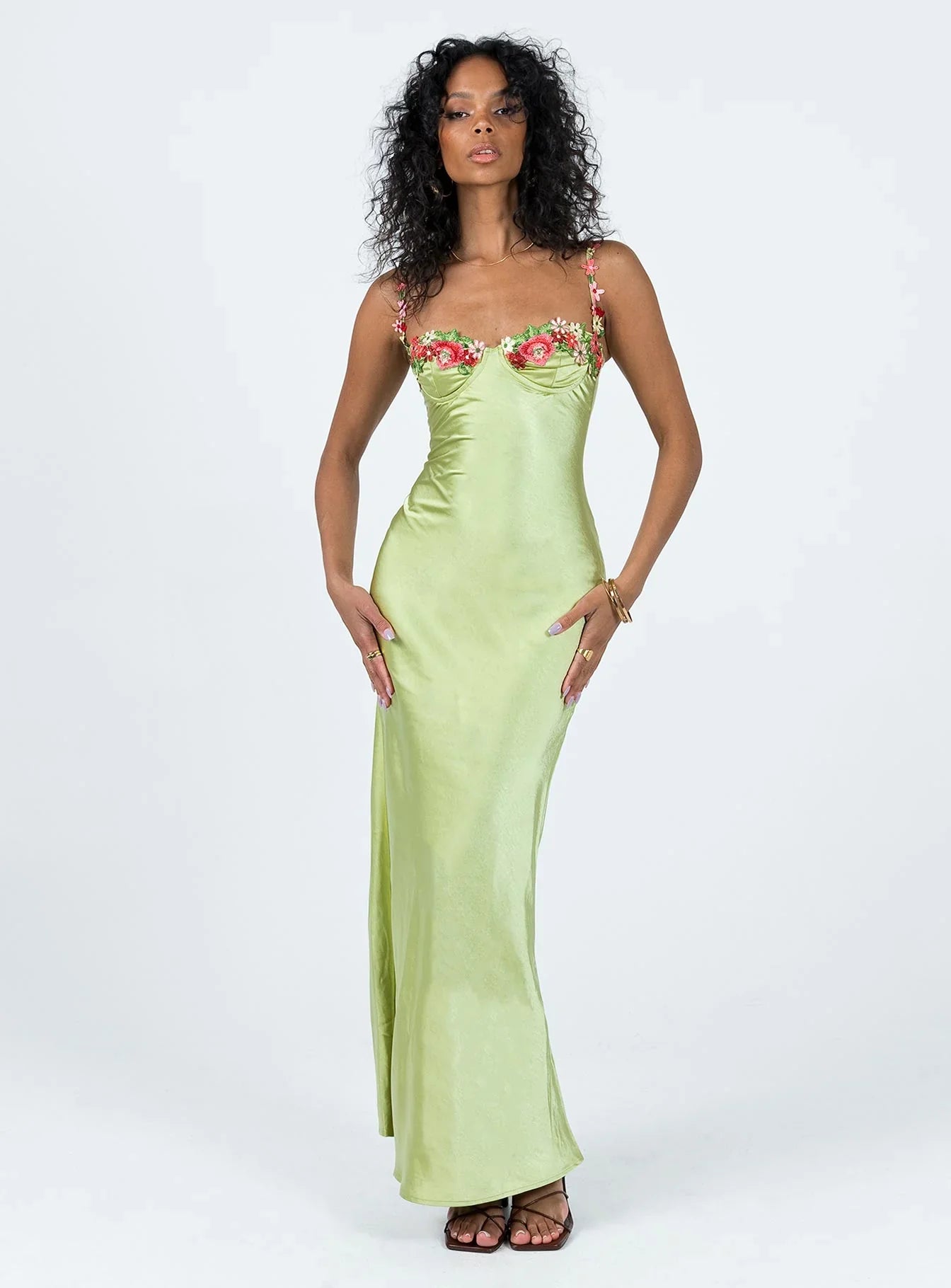 Green Spaghetti Strap Prom Dress with Floral Embroidery and Satin Fabric for Formal Events and Prom Nights