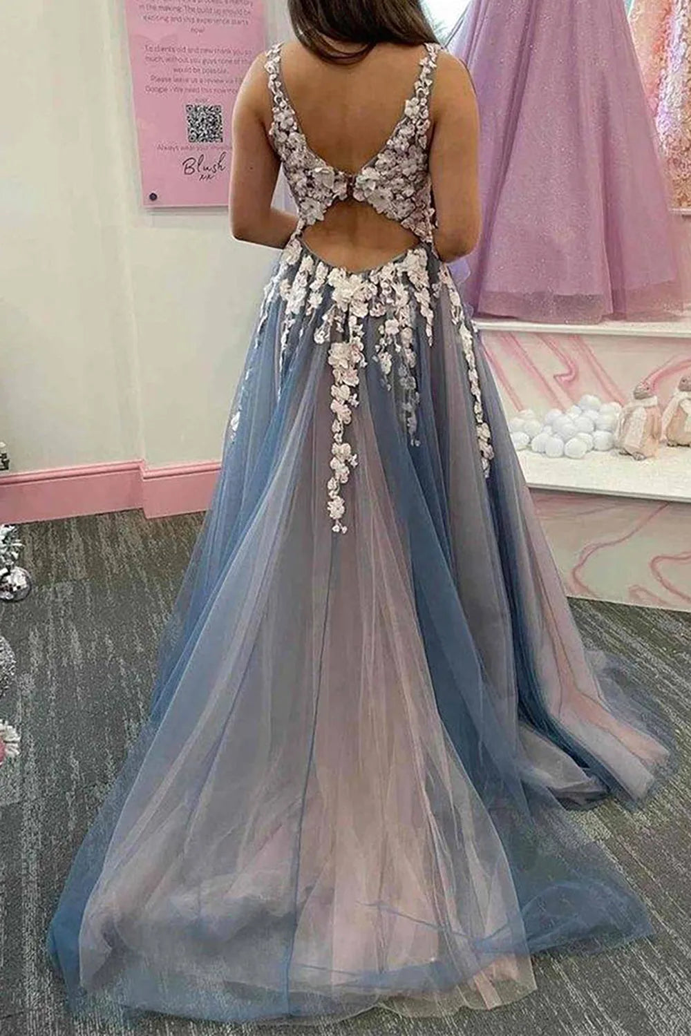 A-Line Back Long Tulle Prom Dress with Appliques