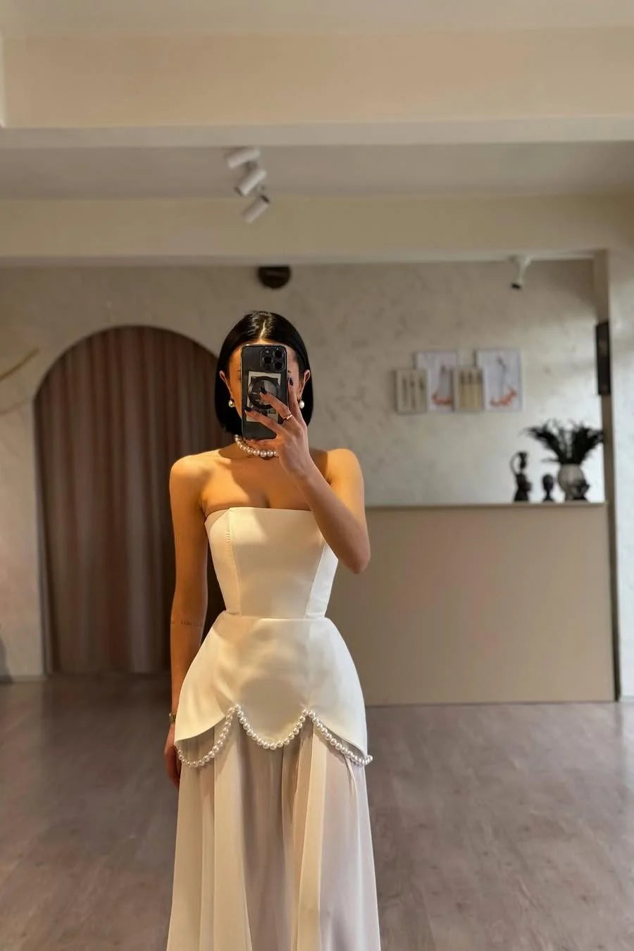 Luxury Ivory Strapless Structured Bodice Pearl Trimmed Capelet Chiffon Overlay Prom Dresses