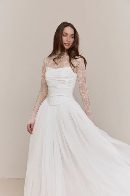 Luxury Ivory White Lace High Neck Long Sleeve Ruched Bodice Lace-Up Back A-Line Prom Dresses