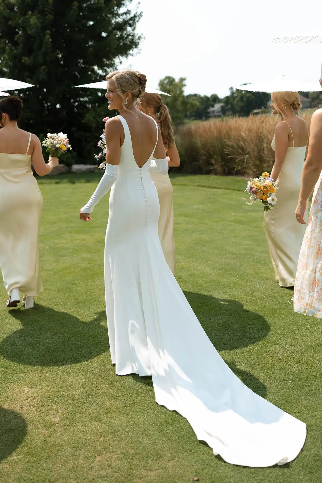 Modern Sheath V-Neck Sleeveless High Slit Back Button Ivory Wedding Gown