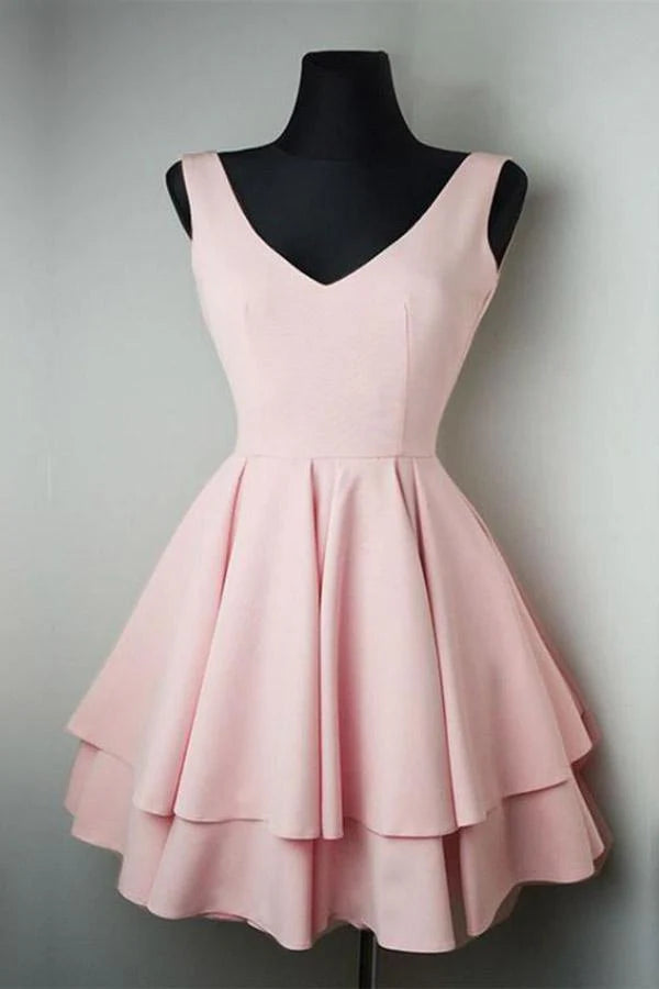 Light blue A-line V-neck satin knee-length homecoming dress.