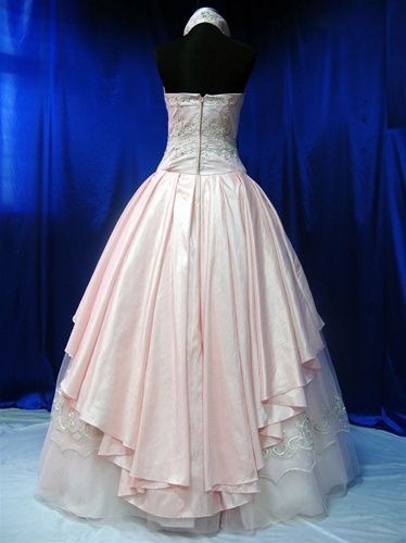 Prom Dress Pink Halter Neck Ball Gown With Lace Appliques And Tiered Skirt Formal Evening Party Gown