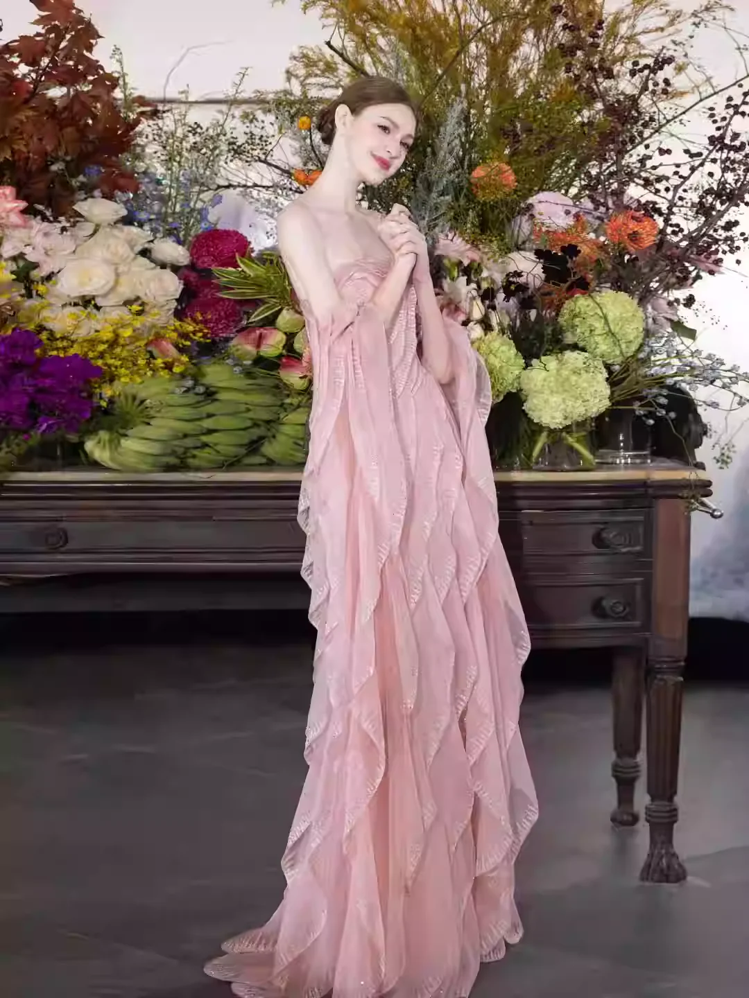 Prom Dress Pink Off Shoulder A Line Tulle Maxi Dress With Ruffled Sequined Appliques Formal Evening Party Gown