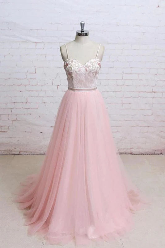 Elegant sweetheart lace tulle backless maxi dress with spaghetti straps.