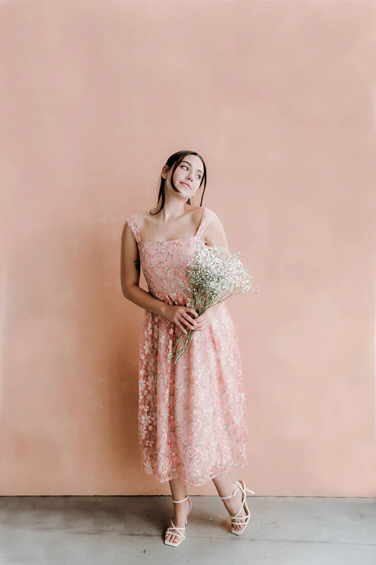 Romantic A Line Square Neck Sleeveless Corset Back Floral Embroidered Midi Prom Dress for Formal Events