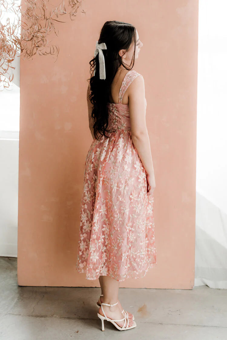 Romantic A Line Square Neck Sleeveless Corset Back Floral Embroidered Midi Prom Dress for Formal Events