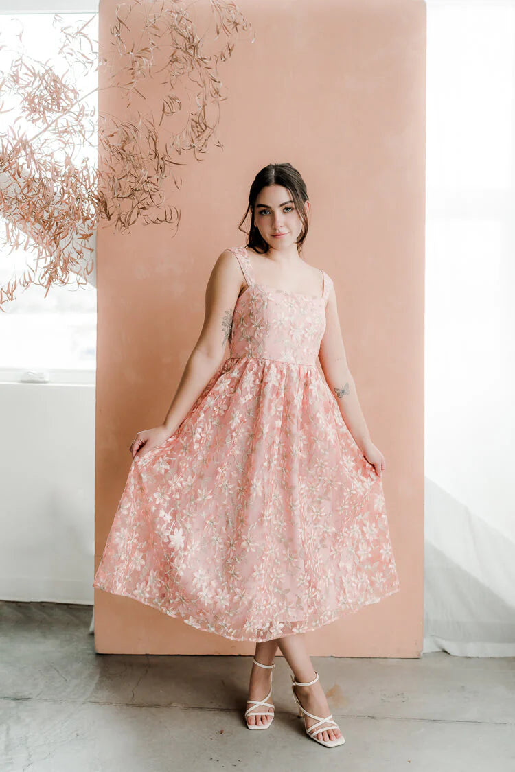 Romantic A Line Square Neck Sleeveless Corset Back Floral Embroidered Midi Prom Dress for Formal Events