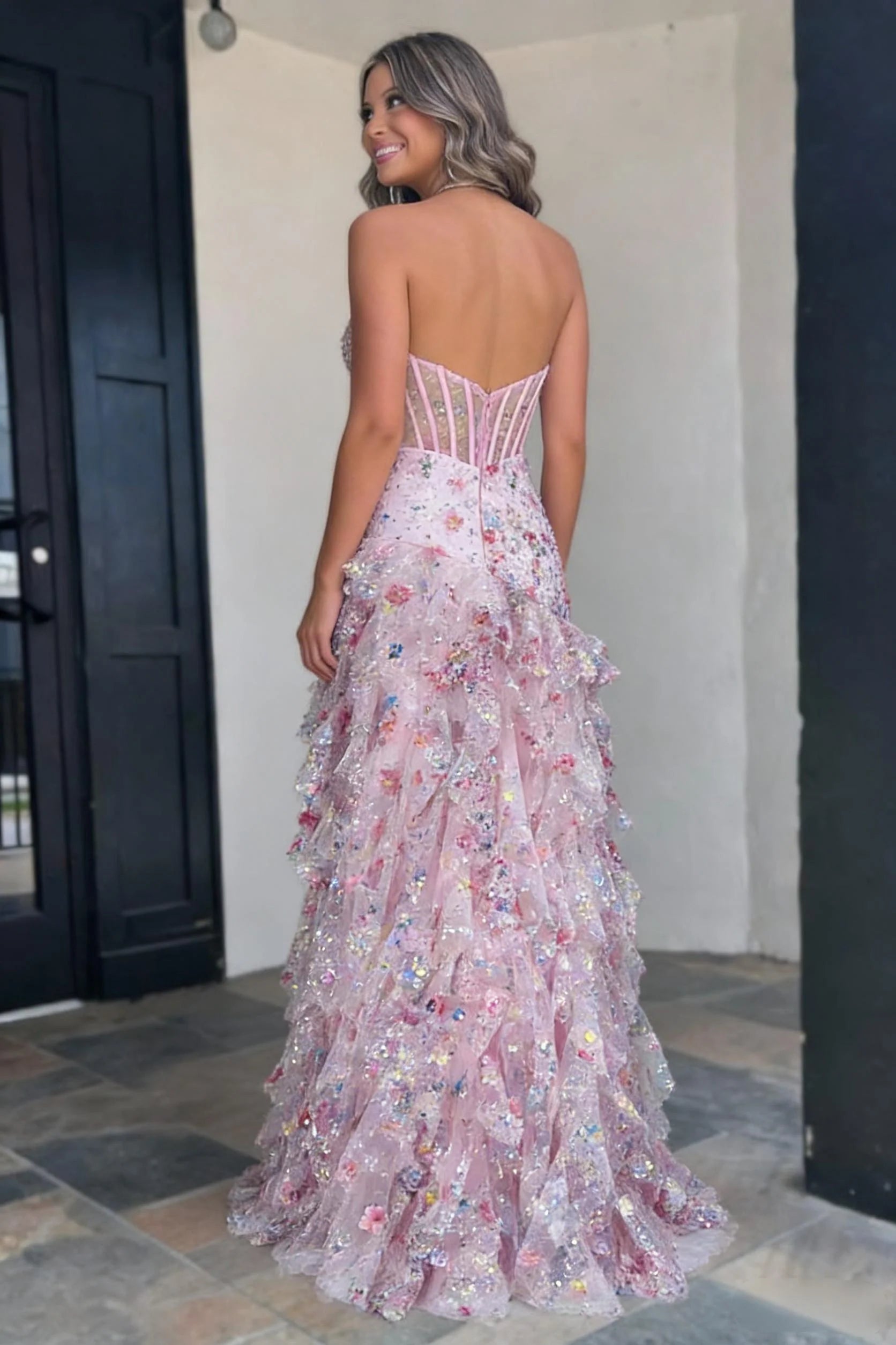 Romantic Halter Neck Corset Bodice Floral Sequin Ruffled Tulle Prom Dress with Open Back