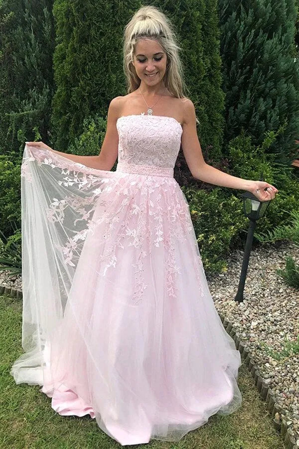 Romantic Strapless Sweetheart Lace Appliqué Beaded Tulle A-Line Maxi Prom Dress with Overskirt