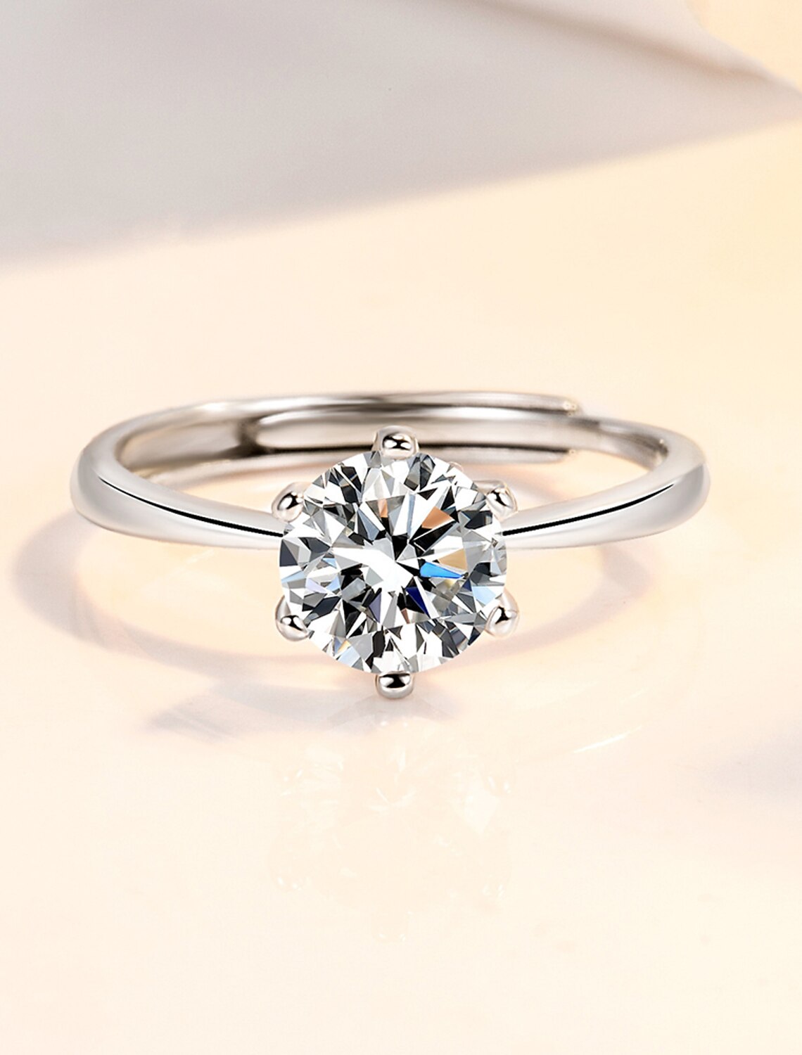 S925 sterling silver ring with unique geometrical design.