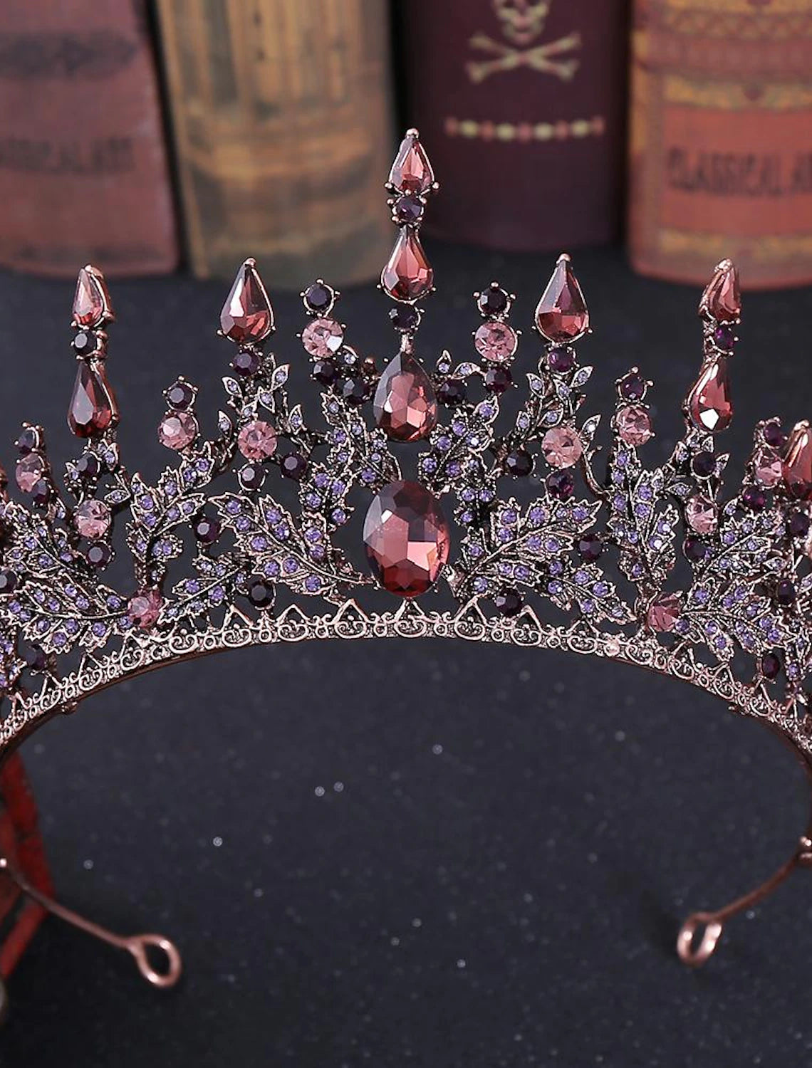 Close-up of the crystal embellishments on the queen crown.