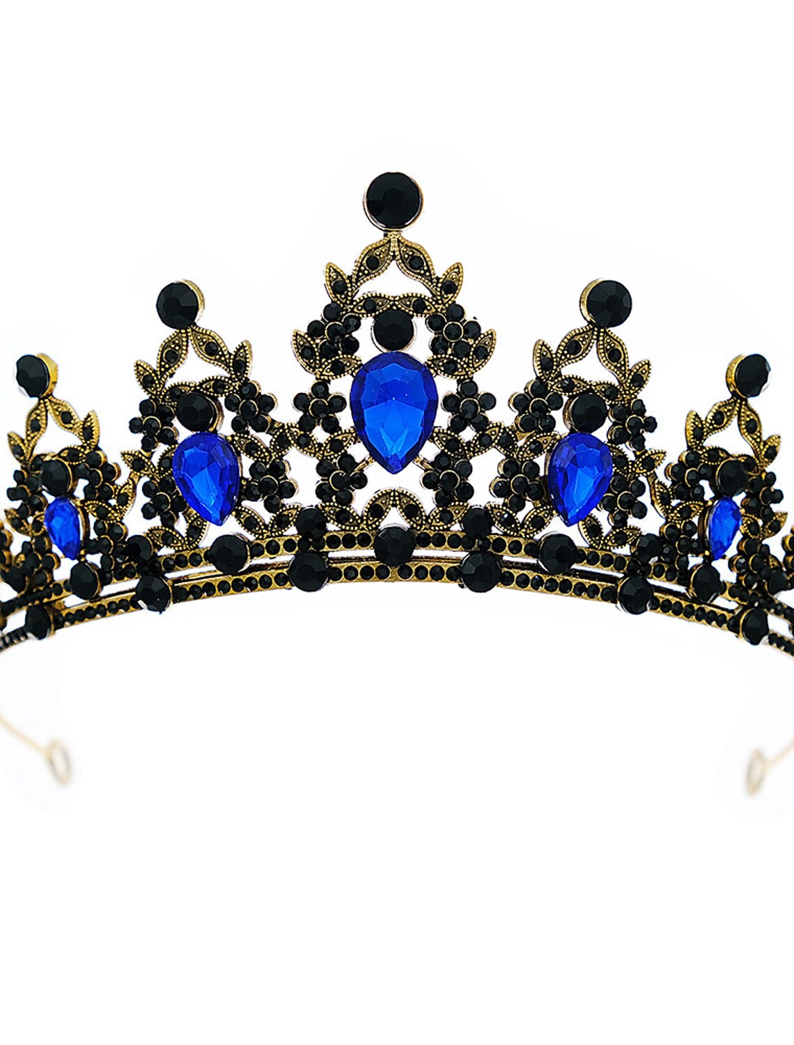 Detailed shot of the crystal embellishments on a wedding tiara.