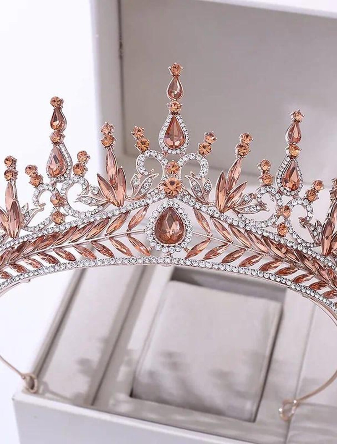 Front view of a luxurious bridal headpiece.