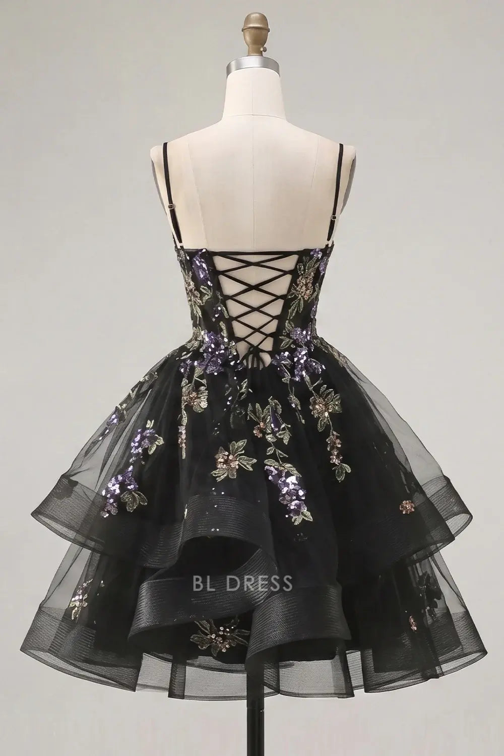 Sparkling A-Line Sweetheart Sleeveless Floral Tiered Black Short Homecoming Dress