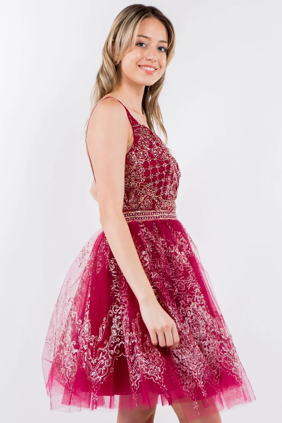Sparkling A-Line V-Neck Sleeveless Glitter Red Short Homecoming Dress