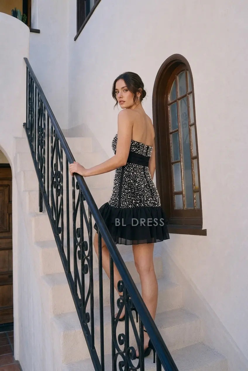 Sparkling Bodycon Strapless Sleeveless Beaded Bow-Accent Black Short Homecoming Dress Women's Gown