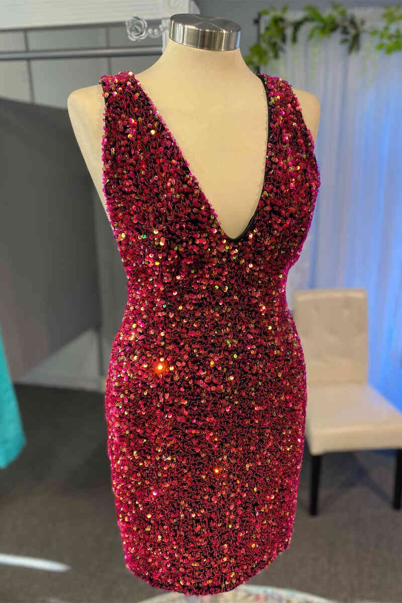 Sparkly A-line V-neck short burgundy glitter dress.