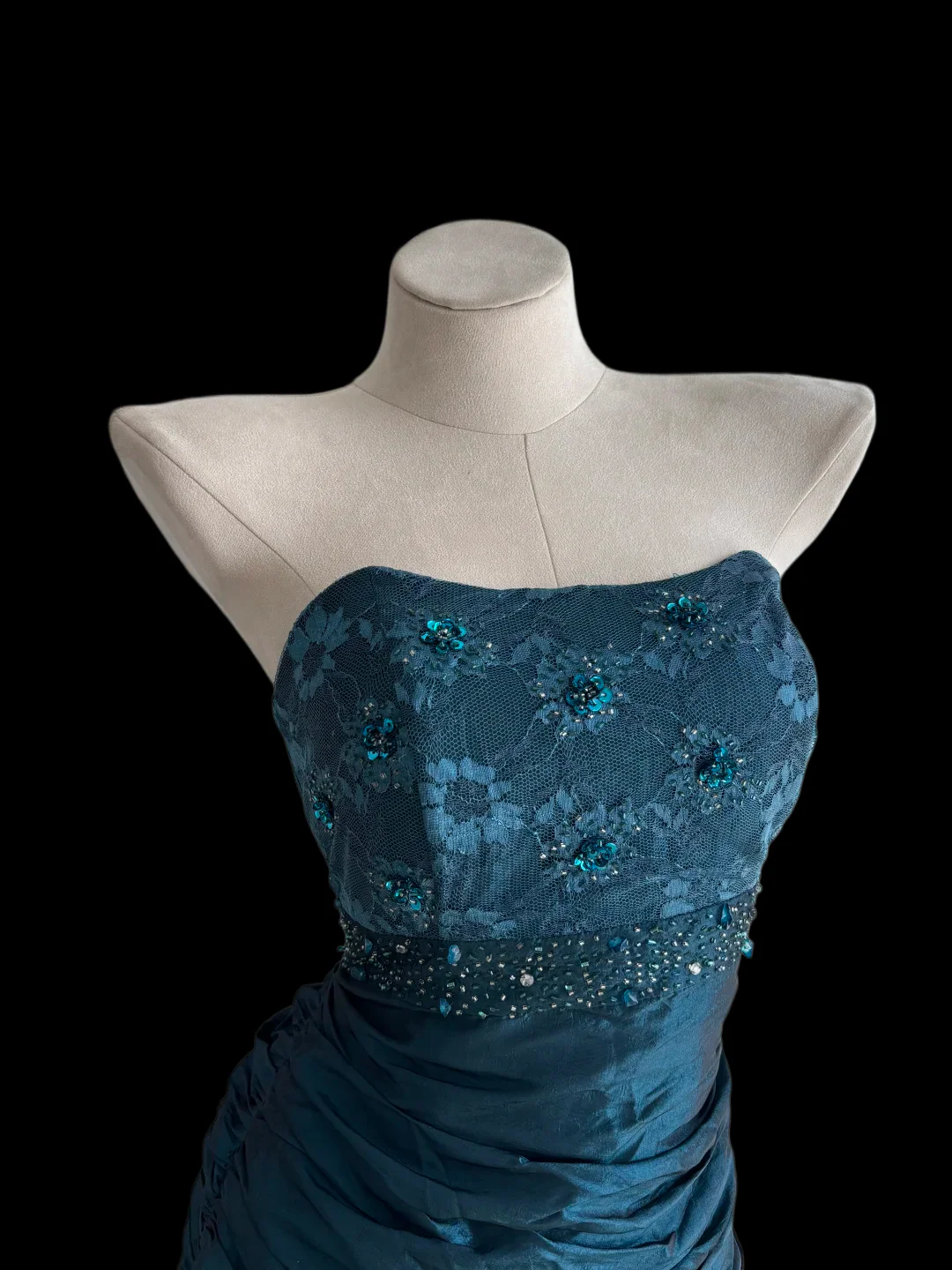 Strapless Sweetheart Beaded Lace Bodice Beaded Waistband Ruched Satin Train Mermaid Evening Dresses
