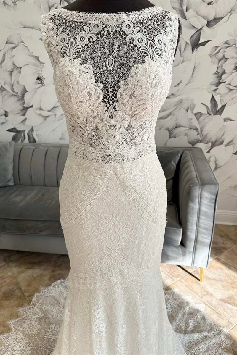 Close-up of the delicate lace detailing on the mermaid wedding dress.