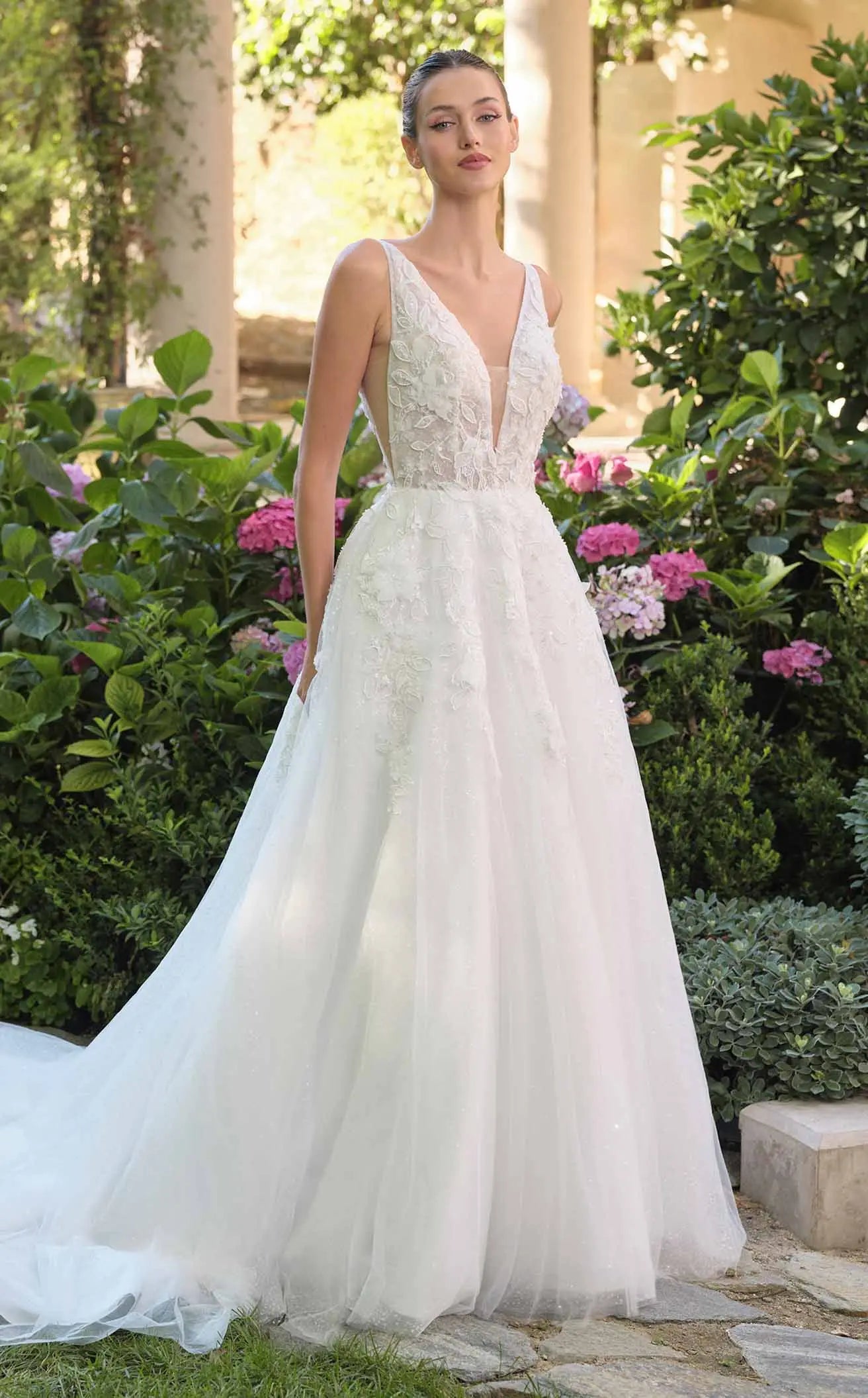 Stunning A-Line Deep V-Neck Sleeveless Illusion Floral White Floor-Length Prom Gown