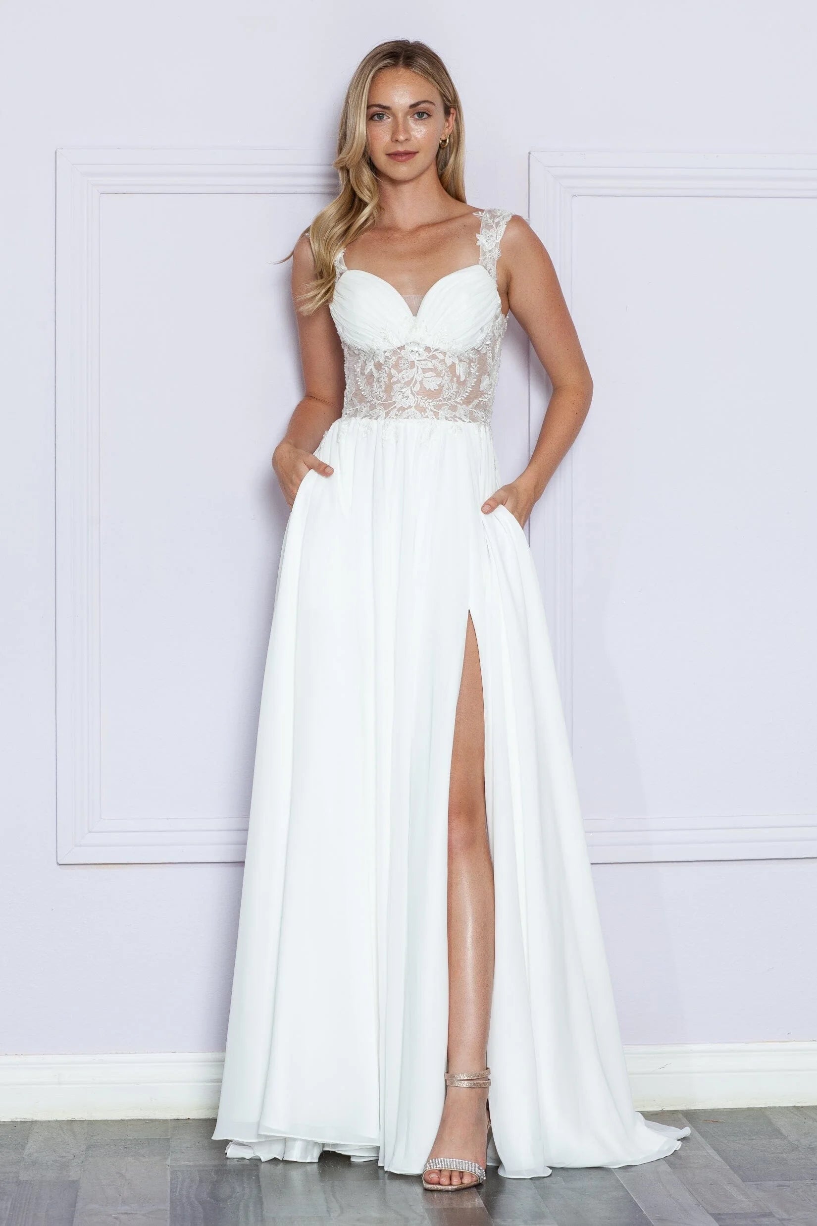 Stunning A-Line Sweetheart Sleeveless Lace Bodice White Floor-Length Prom Dress