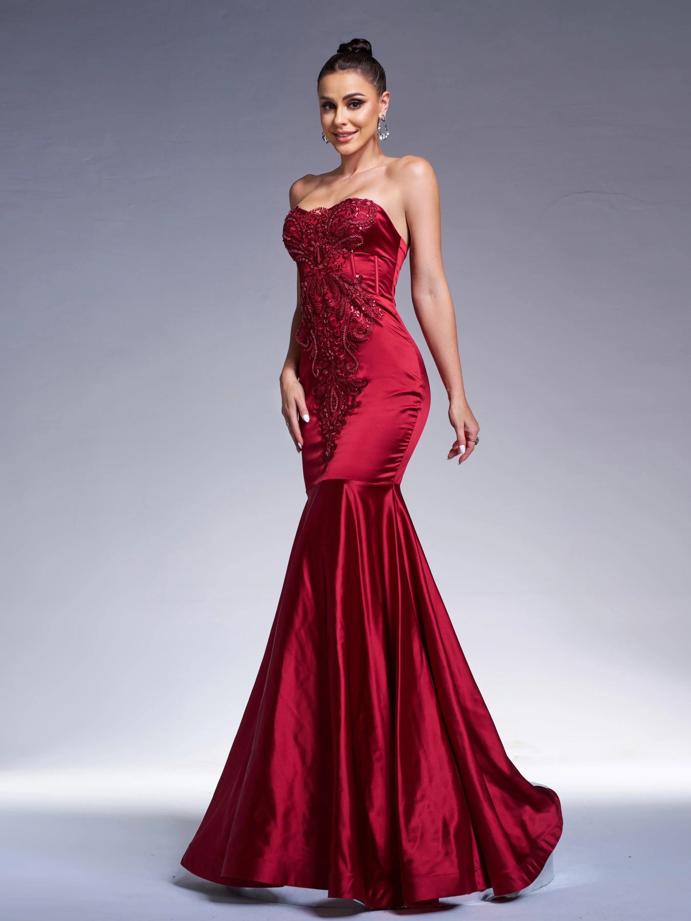 Stunning Mermaid Sweetheart Sleeveless Embellished Corset Red Floor-Length Prom Gown