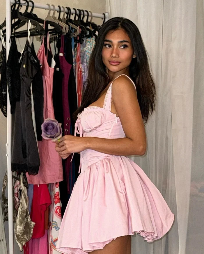 Sweet A-Line Sweetheart Sleeveless Lace Trimmed Mini Pastel Pink Homecoming Dress
