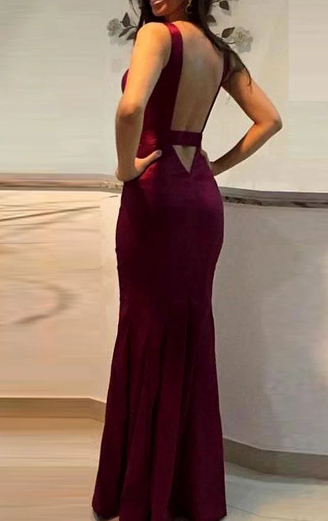 Etui-Ballkleid mit V-Ausschnitt und langem Schnitt