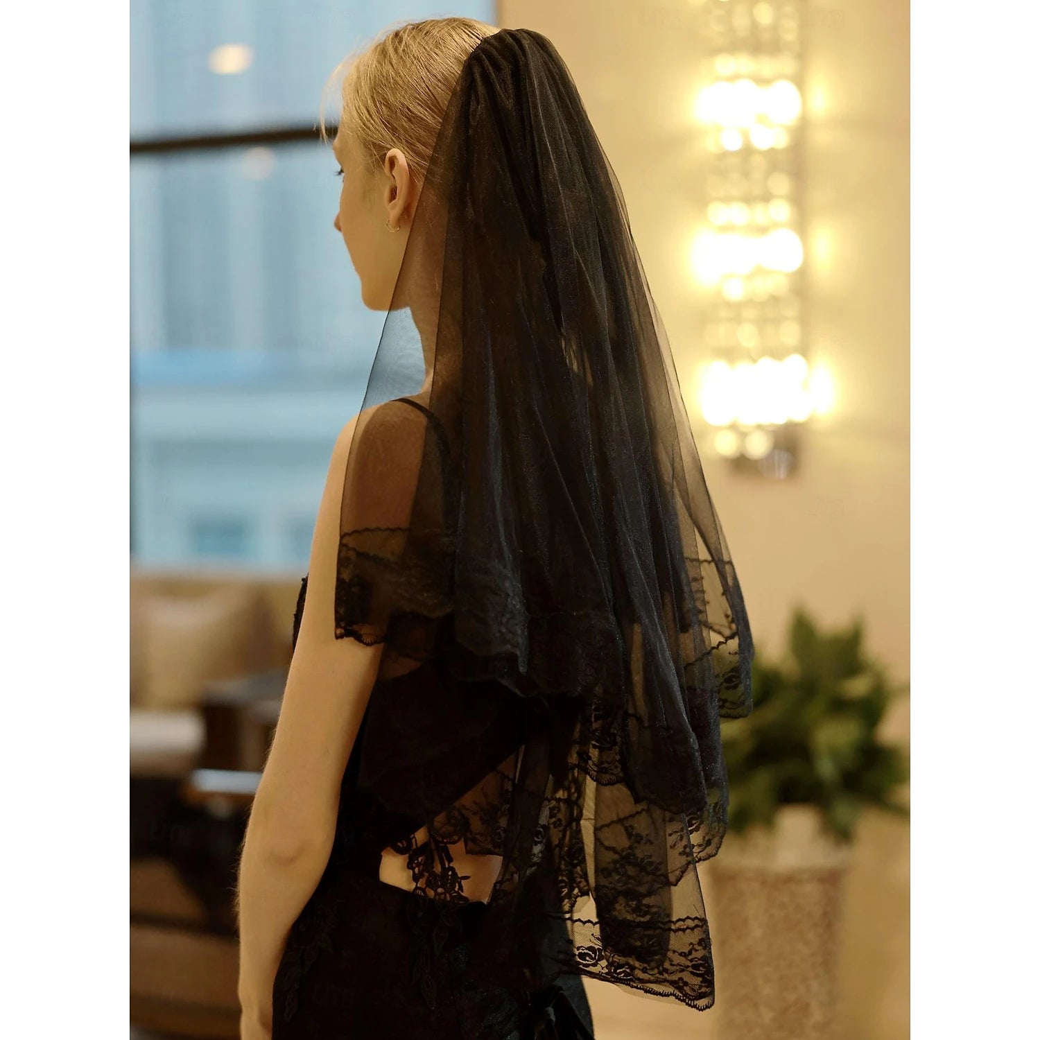 Full view of the 55cm elbow length wedding veil.
