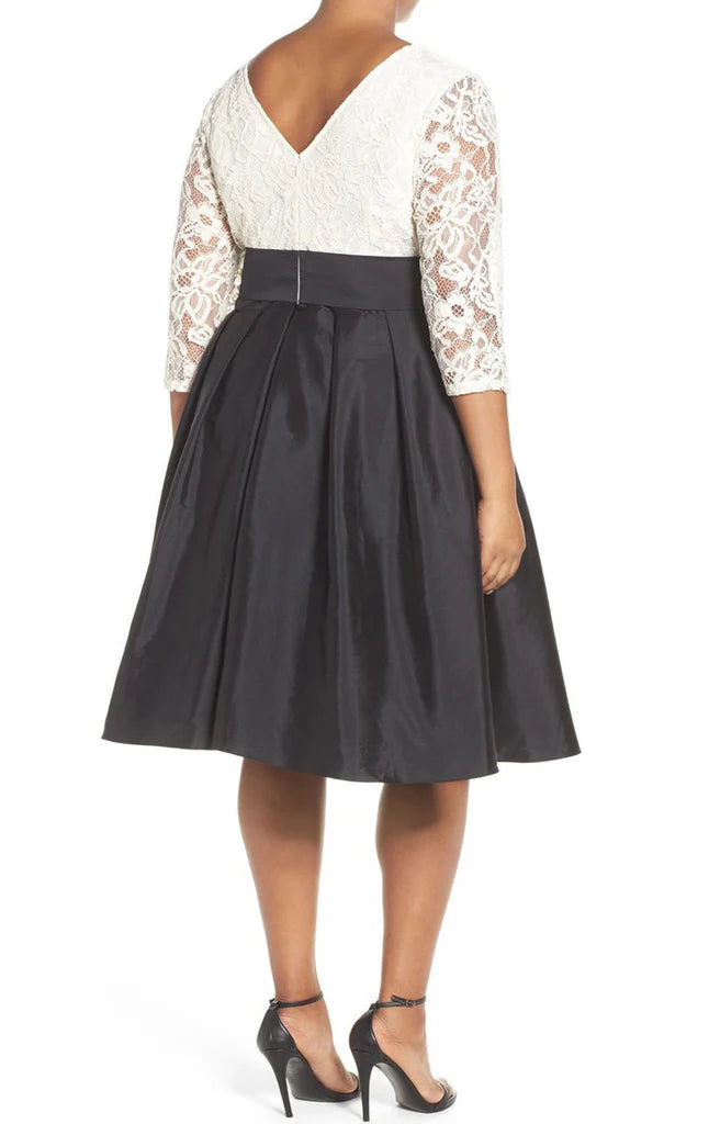 Plus Size Half Sleeves V Neck Mother of the Brides Dress