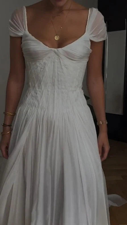 White Square Neck Chiffon Prom Dress with Puffed Sleeves and Flowy Skirt for Formal Events and Prom Nights
