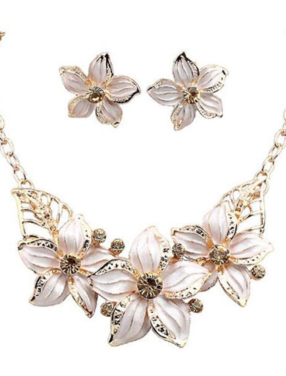 Complete gold alloy flower jewelry set for women, necklace and earrings.