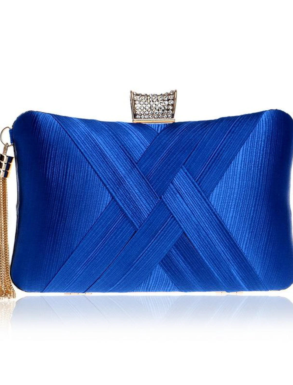 Large capacity silk clutch bag, ideal for evening events.