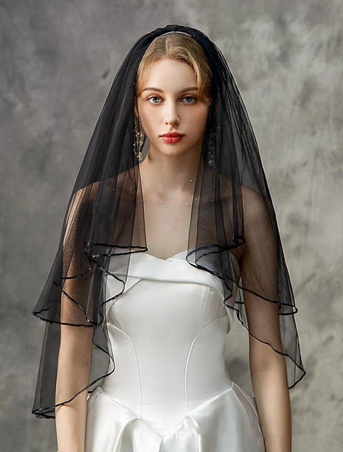 Two-tier / European Style Wedding Veil Elbow Veils with Tier / Pure Color Tulle